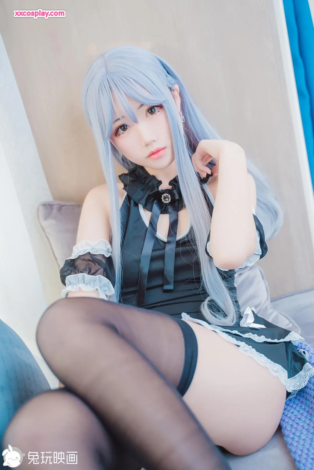 兔玩映画的吉他女仆少女